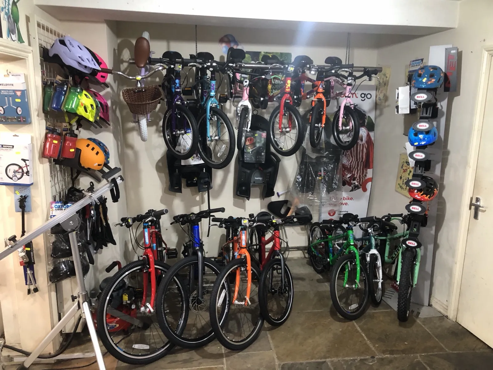CycleDealia — The shop floor